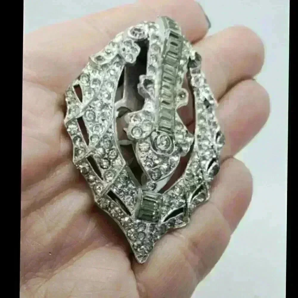 Antique Rhinestone Fur Clip Large Size Art Deco Nouveau Rhodium Vintage Silver